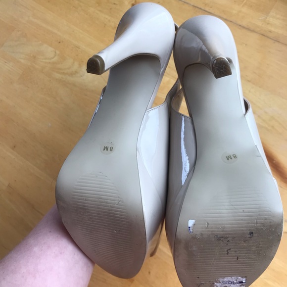 3/20$ Guess nude open toe strappy heels pumps size 8 - Picture 8 of 8
